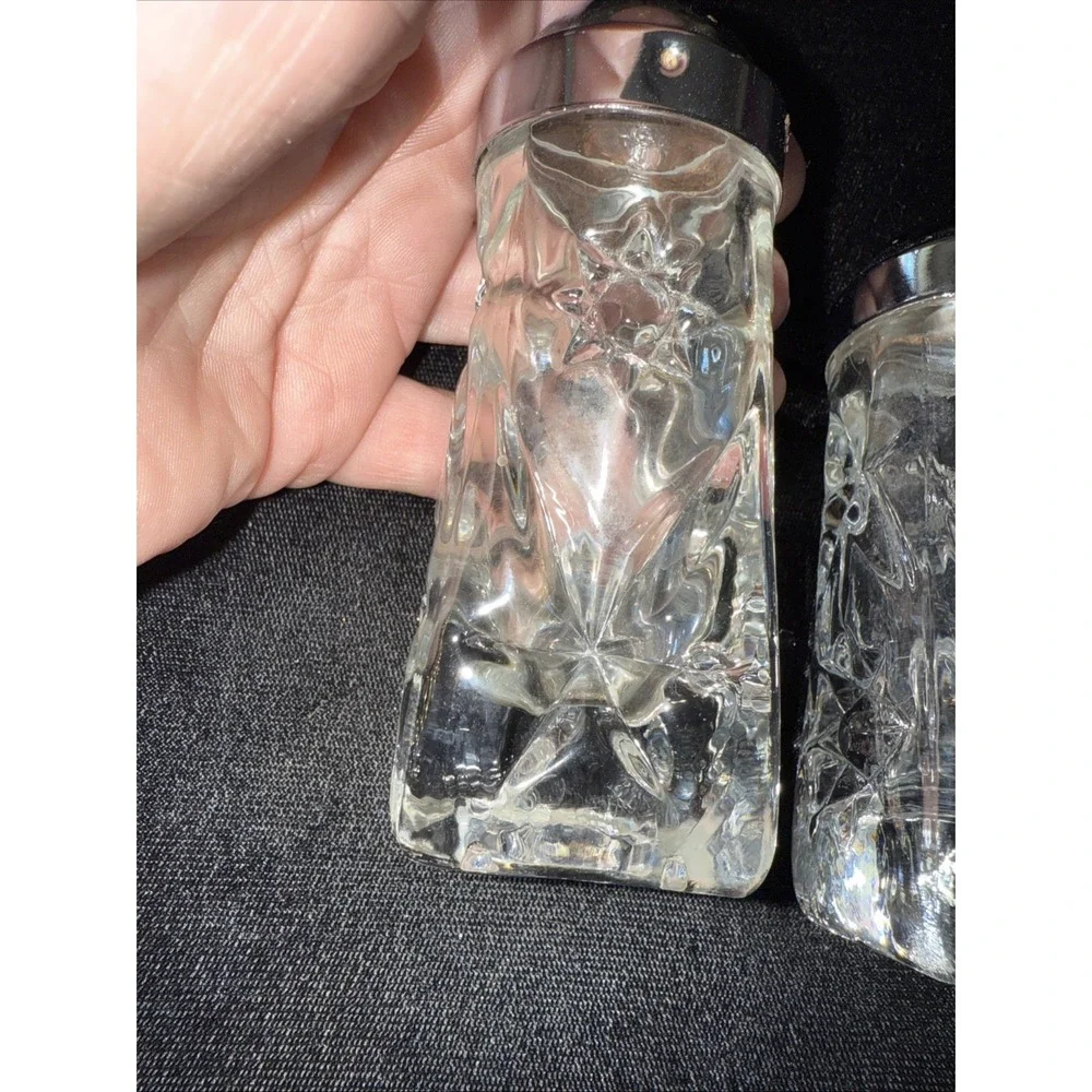 Salt And Pepper Shaker Star Of David Glass Silver Toned Tops Anchor Hocking 5005